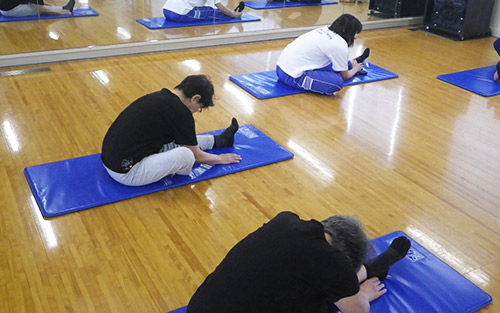 肩こり腰痛教室 | マックスポーツ武庫川（兵庫県尼崎市）｜スイミングスクール　体操教室　総合スポーツクラブ